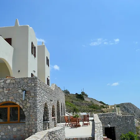 Villa Zatrikion Santorini Pyrgos Kallistis
