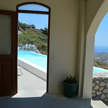 Zatrikion Santorini Villa Pyrgos Kallistis