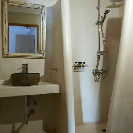 Villa Zatrikion Santorini Pyrgos Kallistis